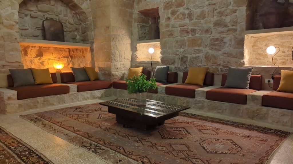 Lobby3
